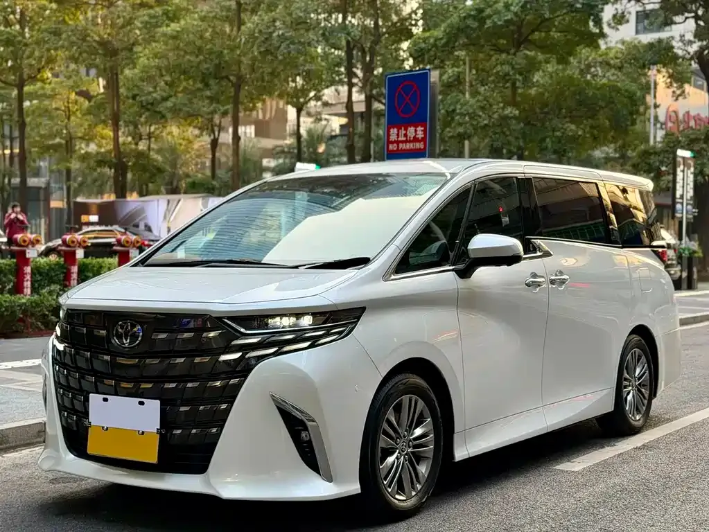 Toyota Alphard 2026 из CN, фото 1