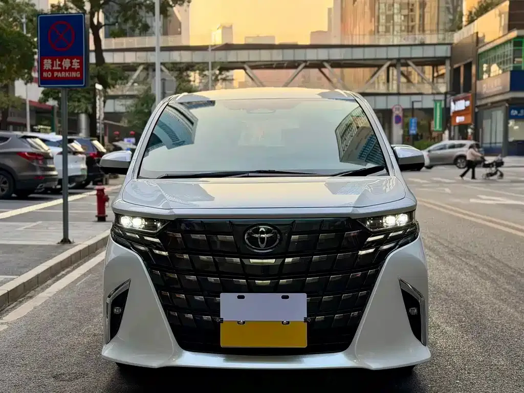 Toyota Alphard 2026 из CN, фото 7