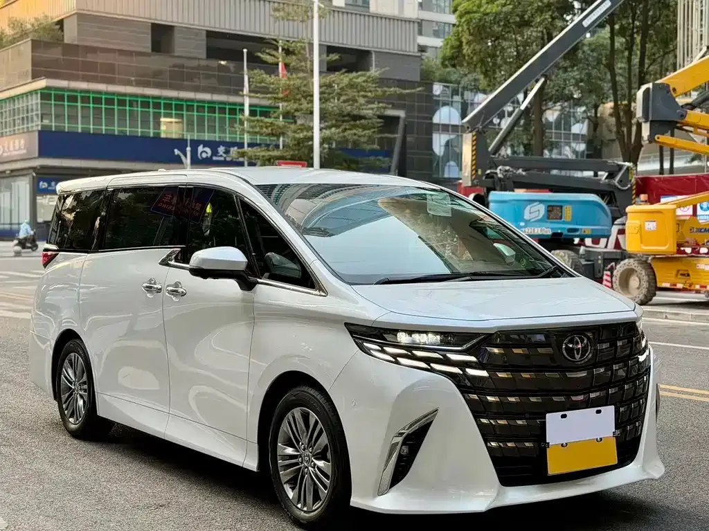 Toyota Alphard 2026 из CN, фото 10