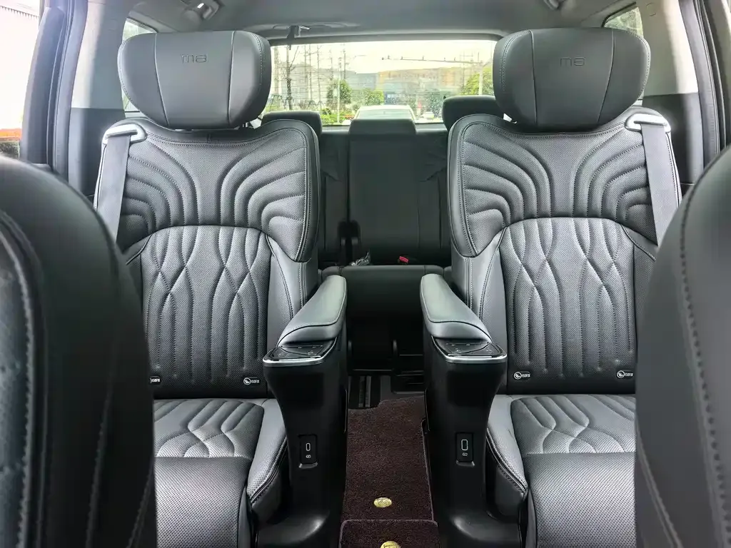 GAC Motor Trumpchi M8 — фото 4