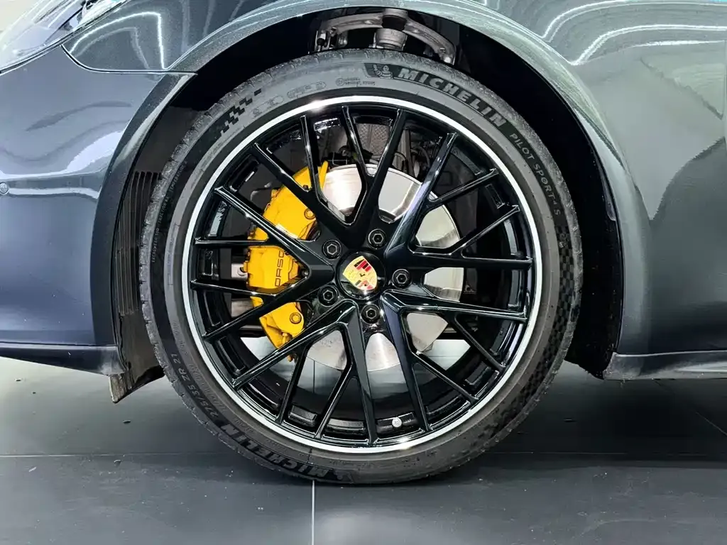 Porsche Panamera — фото 10