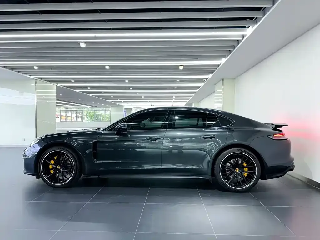 Porsche Panamera — фото 4