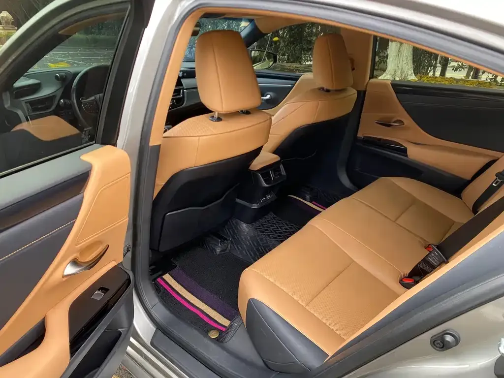 Lexus ES 2022 из CN, фото 4