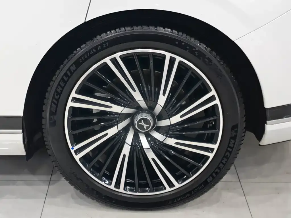 XPeng G9 2025 из CN, фото 8