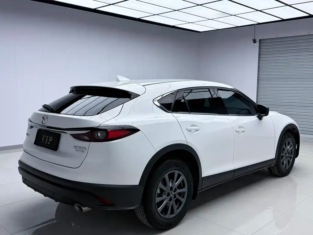 Mazda CX-4 — фото 10