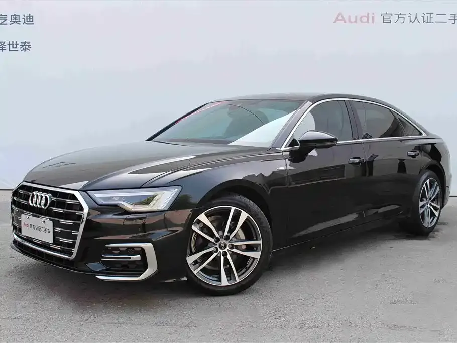 Audi A6L — фото 1