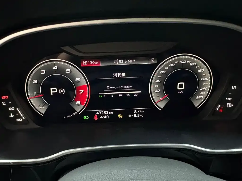 Audi Q3 2023 из CN, фото 6