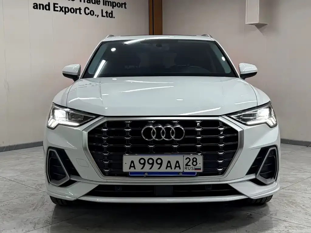Audi Q3 2023 из CN, фото 2