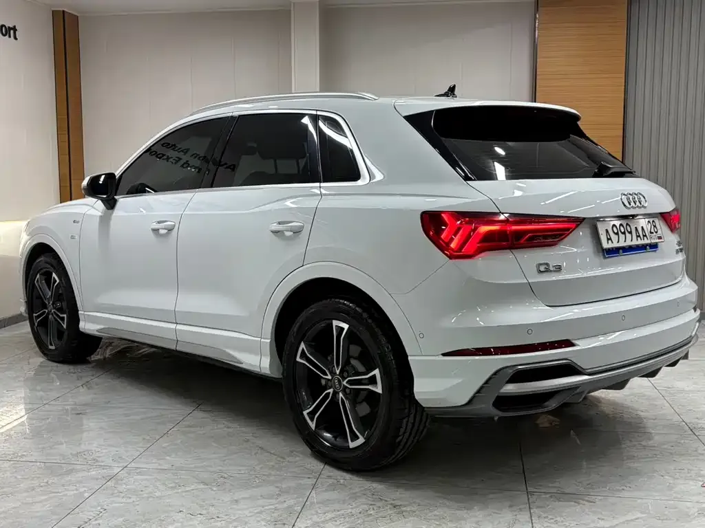 Audi Q3 2023 из CN, фото 10