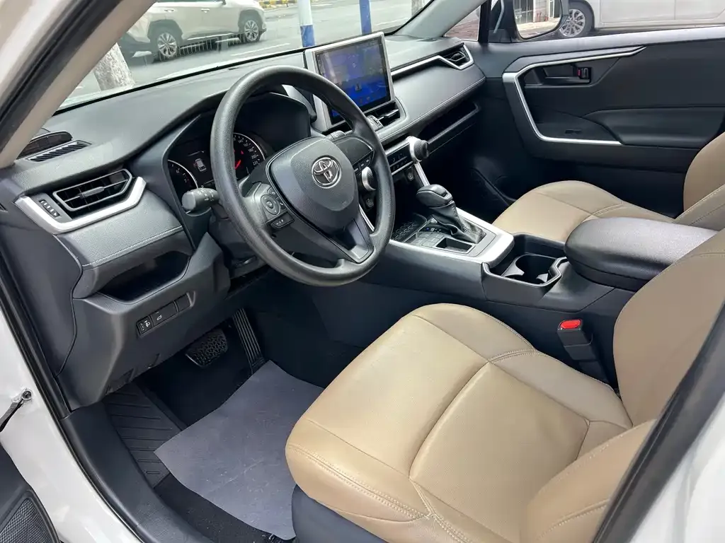 Toyota Wildlander 2022 из CN, фото 4