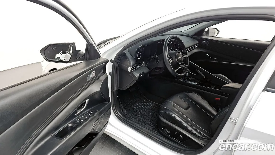 Hyundai AVANTE — фото 4