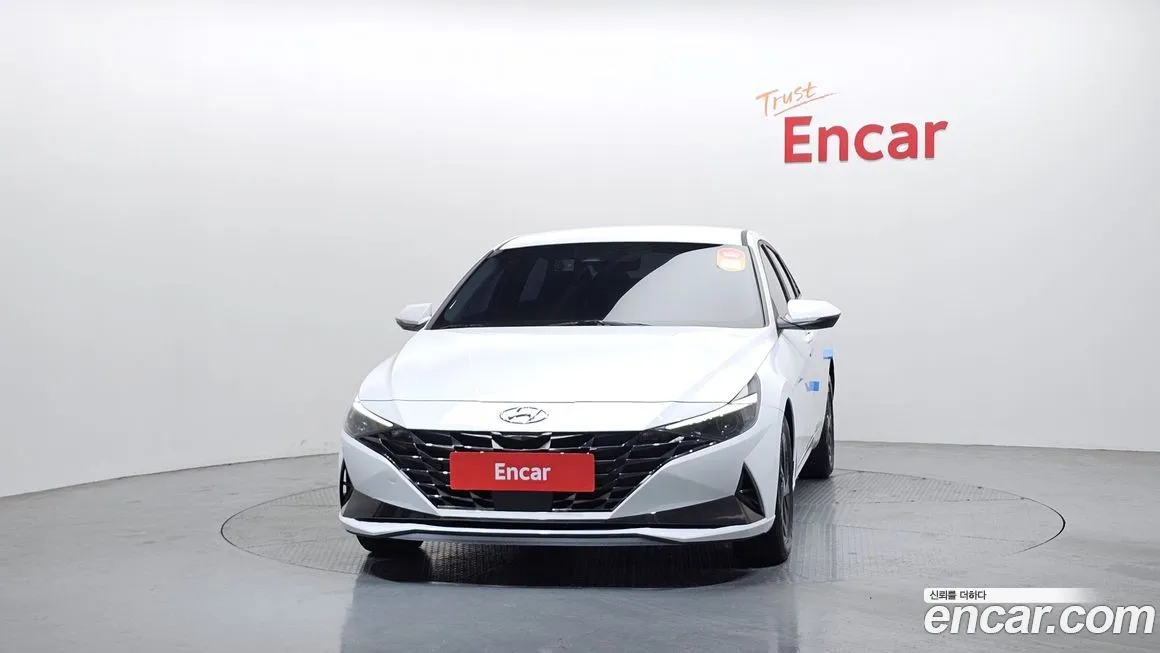 Hyundai AVANTE — фото 3