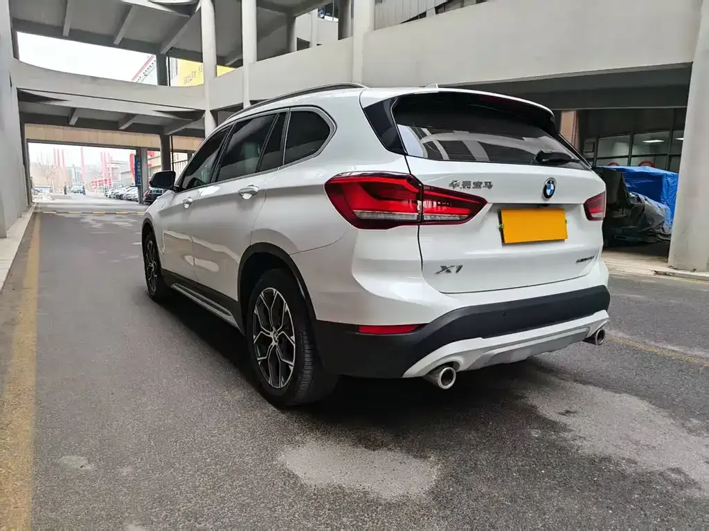 BMW X1 — фото 4