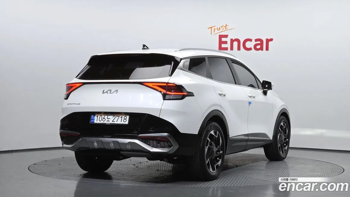 Kia Sportage — фото 8