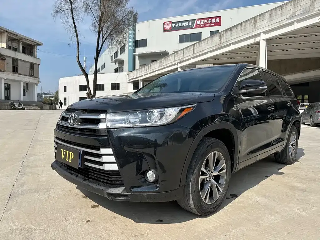 Toyota Highlander 2022 из CN, фото 1