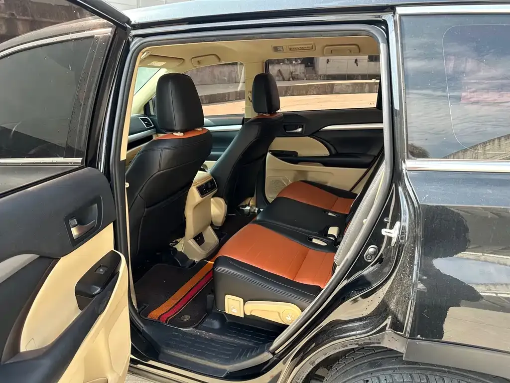 Toyota Highlander 2022 из CN, фото 6
