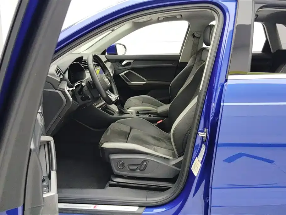 Audi Q3 2021 из CN, фото 8