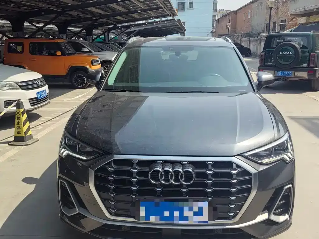 Audi Q3 2022 из CN, фото 1