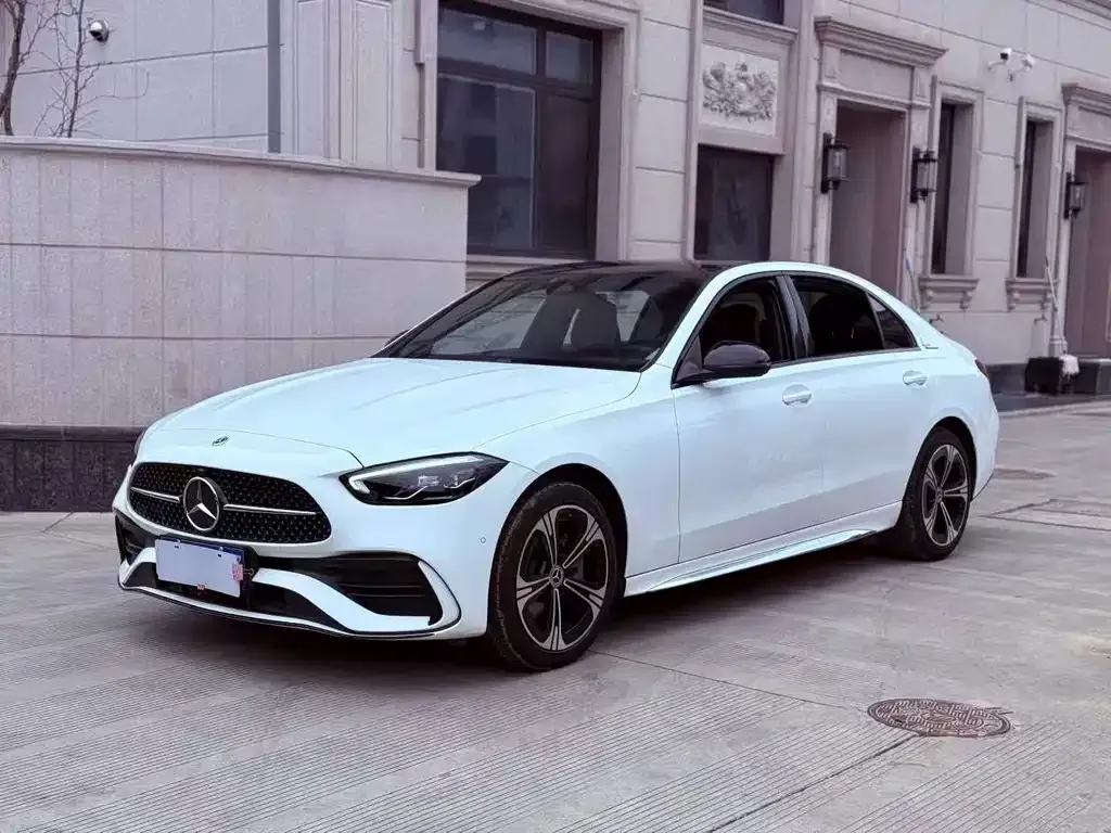 Mercedes-Benz C-Class — фото 1