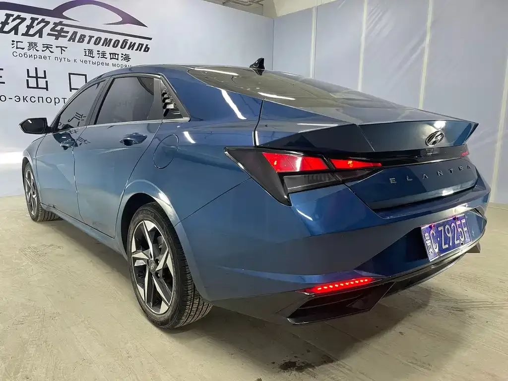 Hyundai Elantra 2022 из CN, фото 2