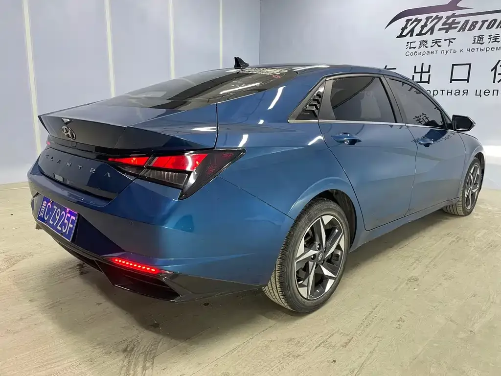 Hyundai Elantra 2022 из CN, фото 10