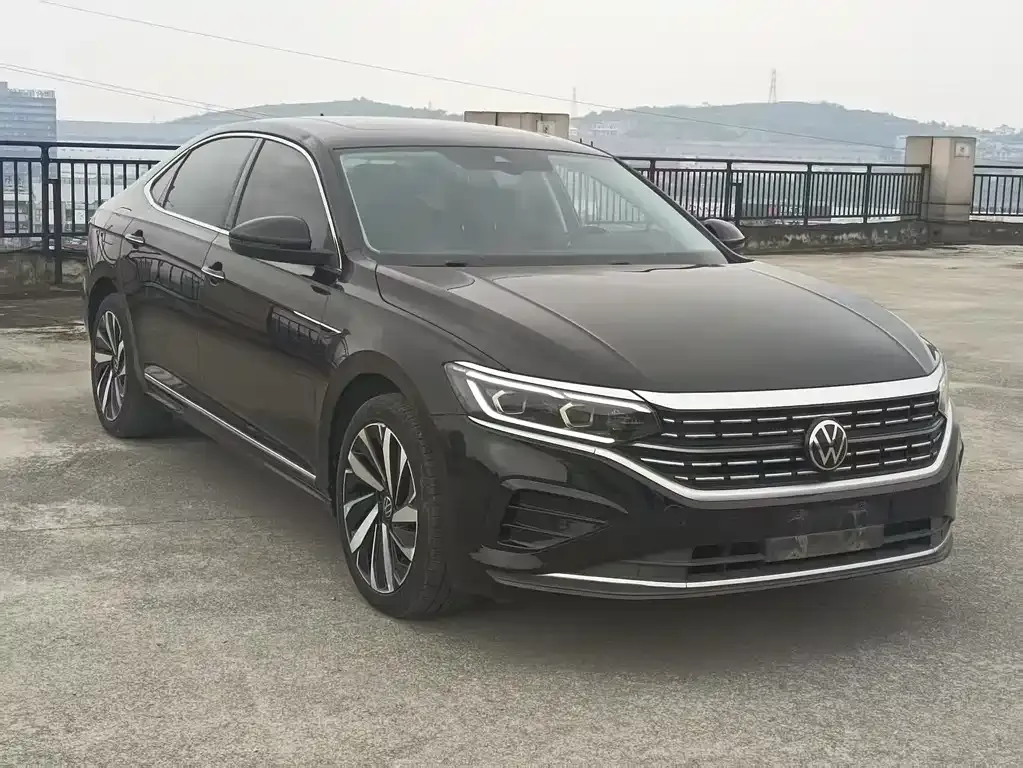 Volkswagen Passat — фото 2