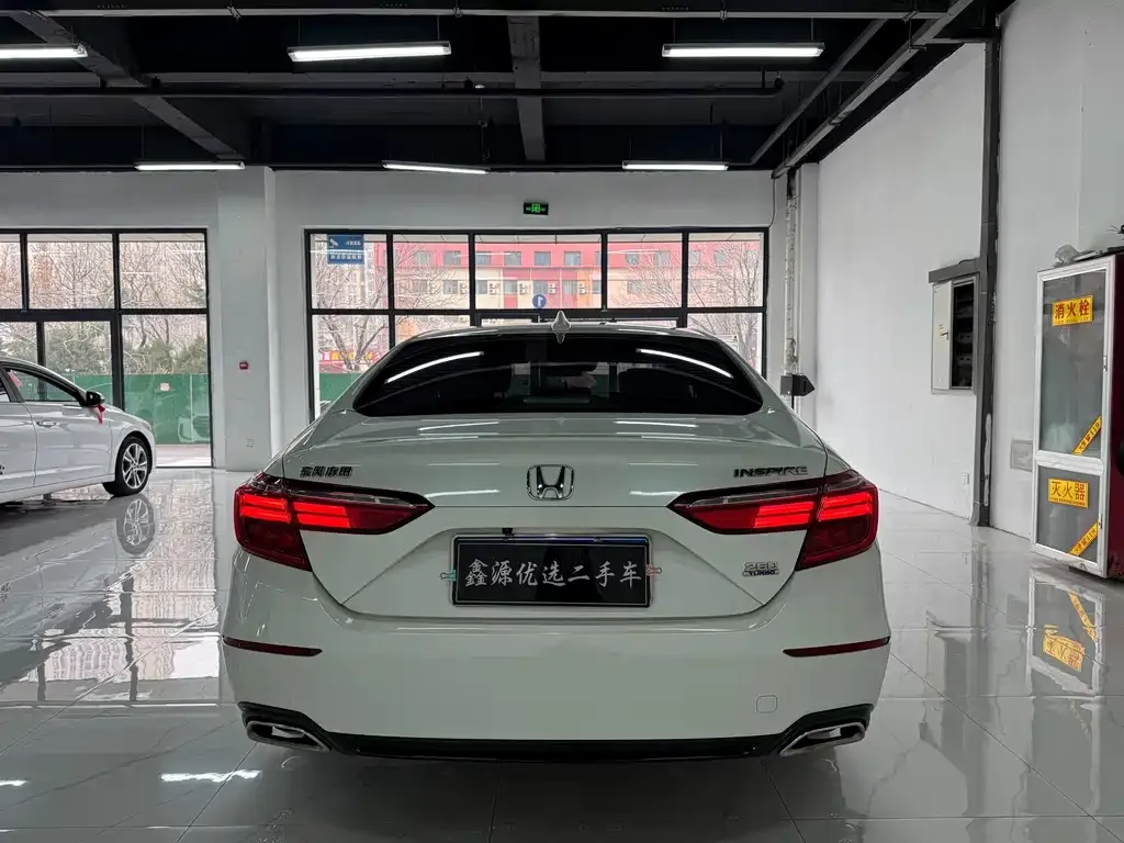 Honda Inspire — фото 8