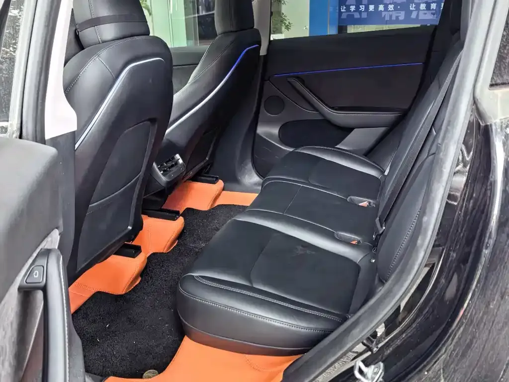 Tesla Model Y 2023 из CN, фото 3