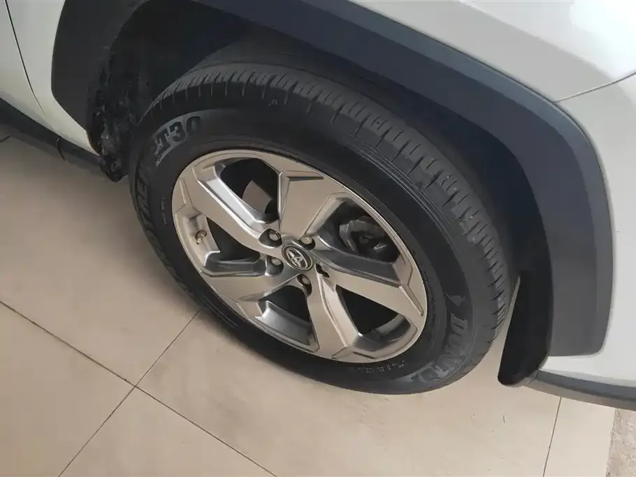 Toyota RAV4 2022 из CN, фото 9