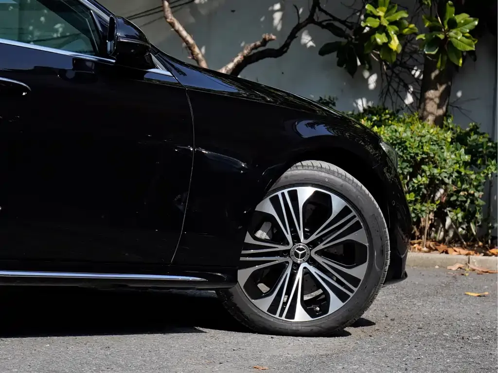 Mercedes-Benz E-Class New Energy — фото 3
