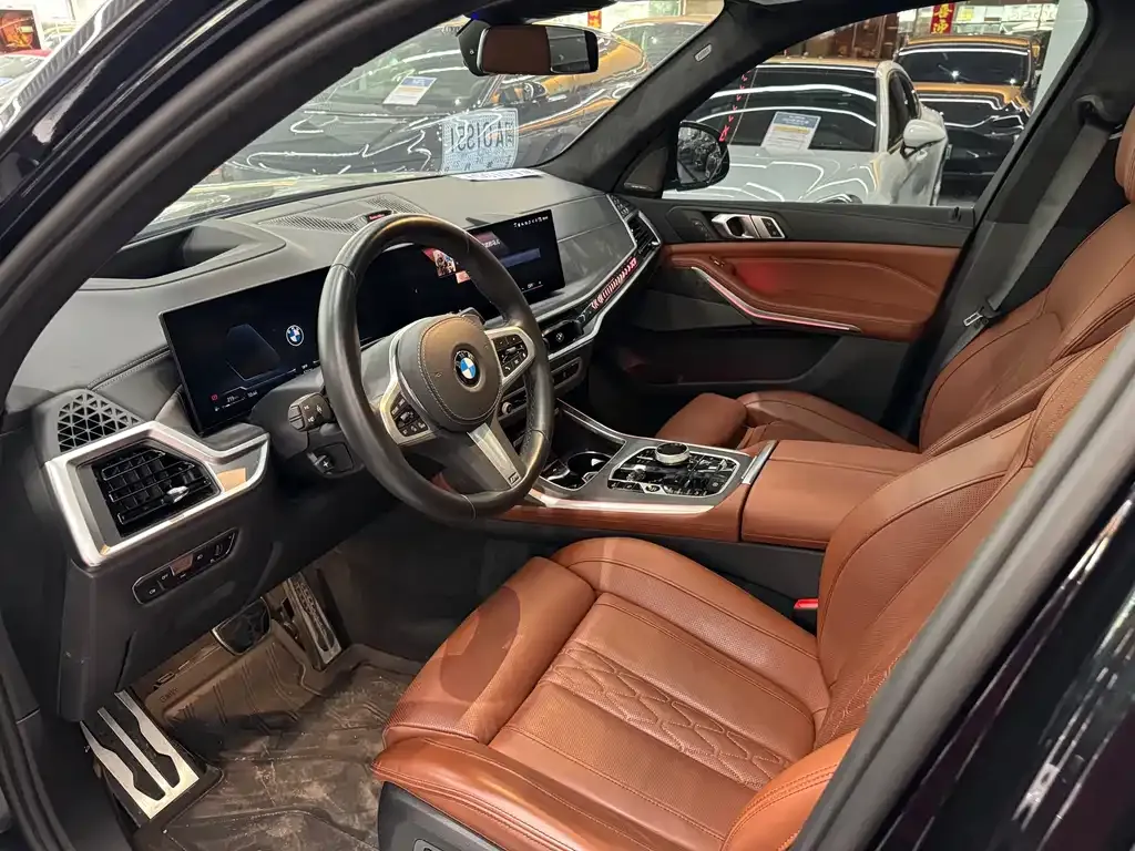 BMW X7 2023 из CN, фото 2