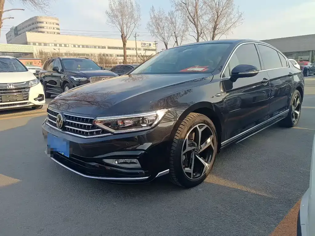 Volkswagen Magotan 2023 из CN, фото 1