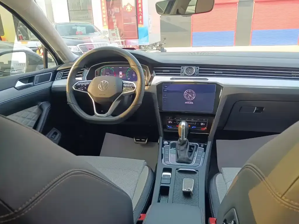 Volkswagen Magotan 2023 из CN, фото 5