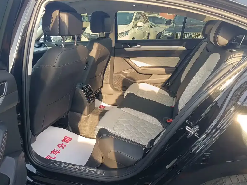 Volkswagen Magotan 2023 из CN, фото 3