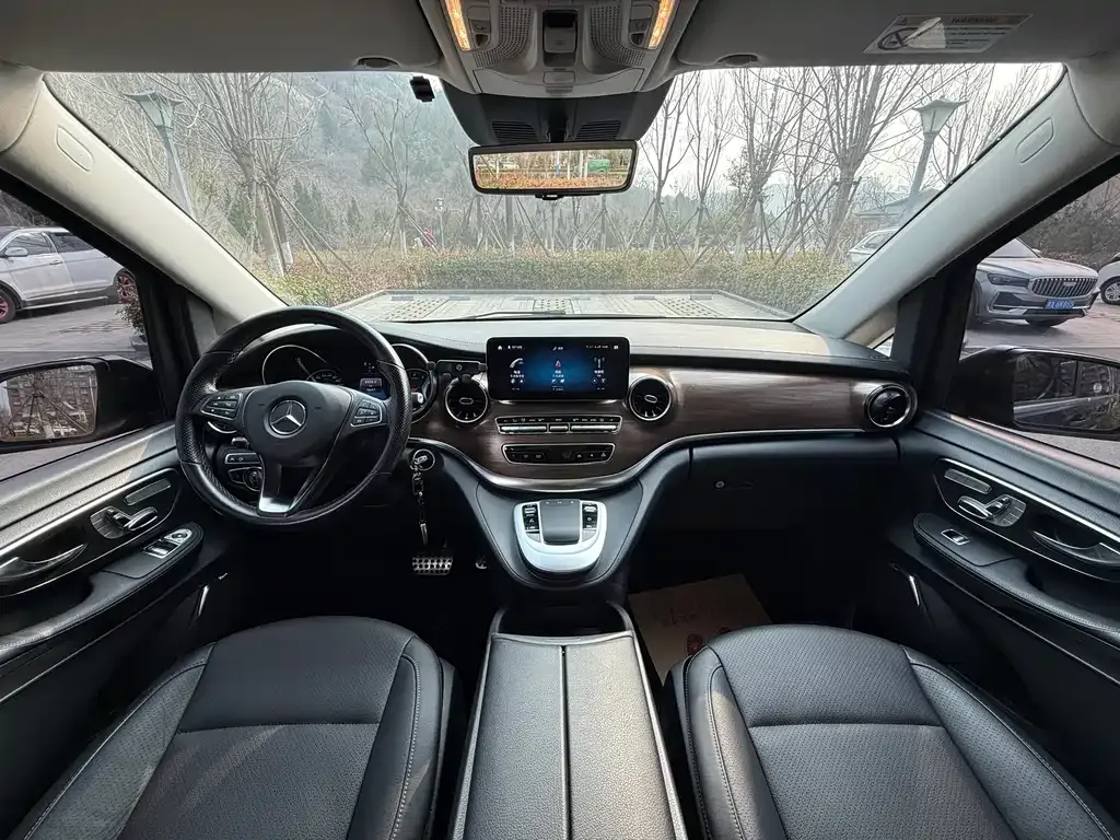 Mercedes-Benz V-Class 2022 из CN, фото 4