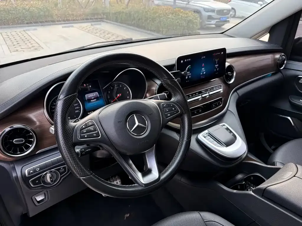Mercedes-Benz V-Class 2022 из CN, фото 7