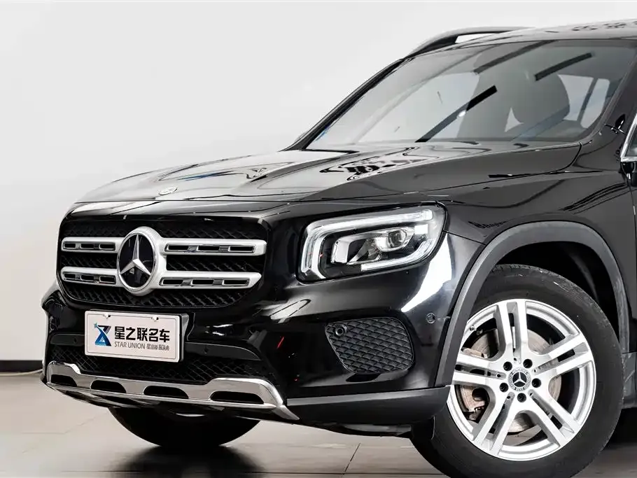 Mercedes-Benz GLB — фото 5