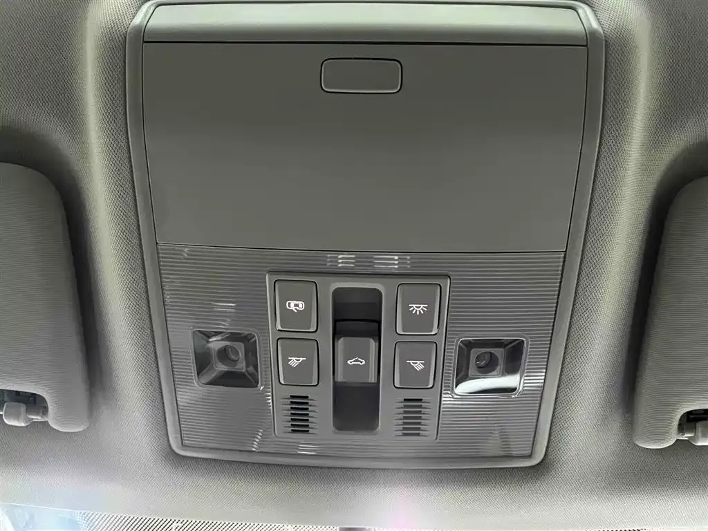 Skoda Superb 2024 из CN, фото 10