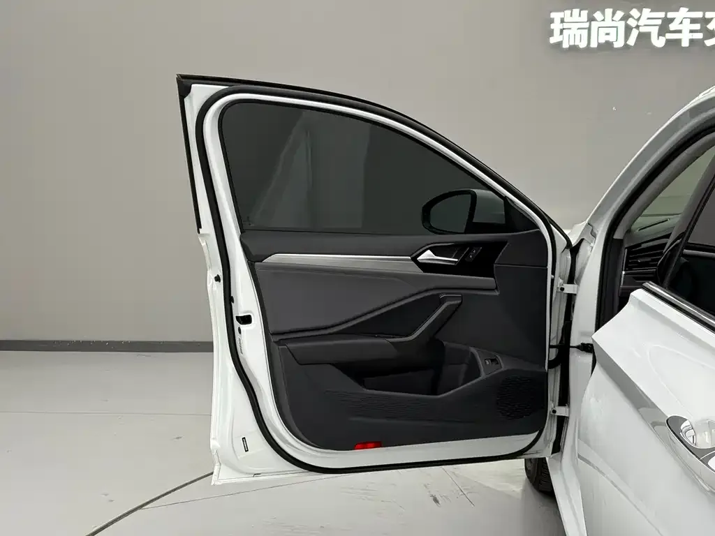 Volkswagen Sagitar 2021 из CN, фото 6