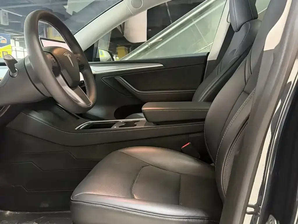 Tesla Model Y 2024 из CN, фото 8