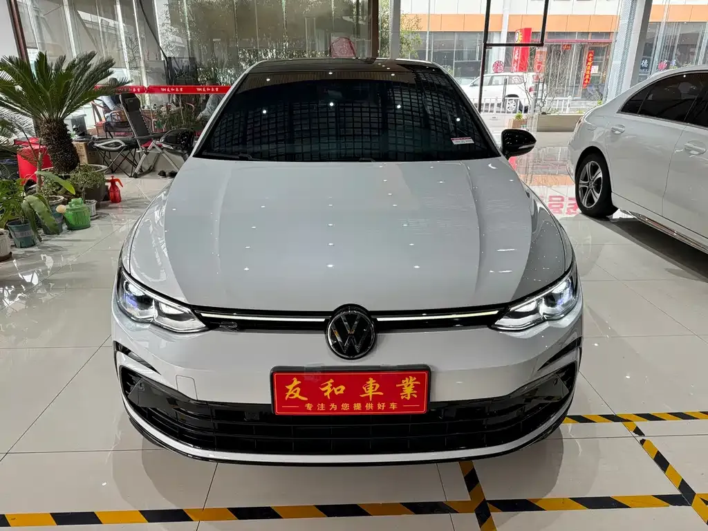 Volkswagen Golf 2024 из CN, фото 8