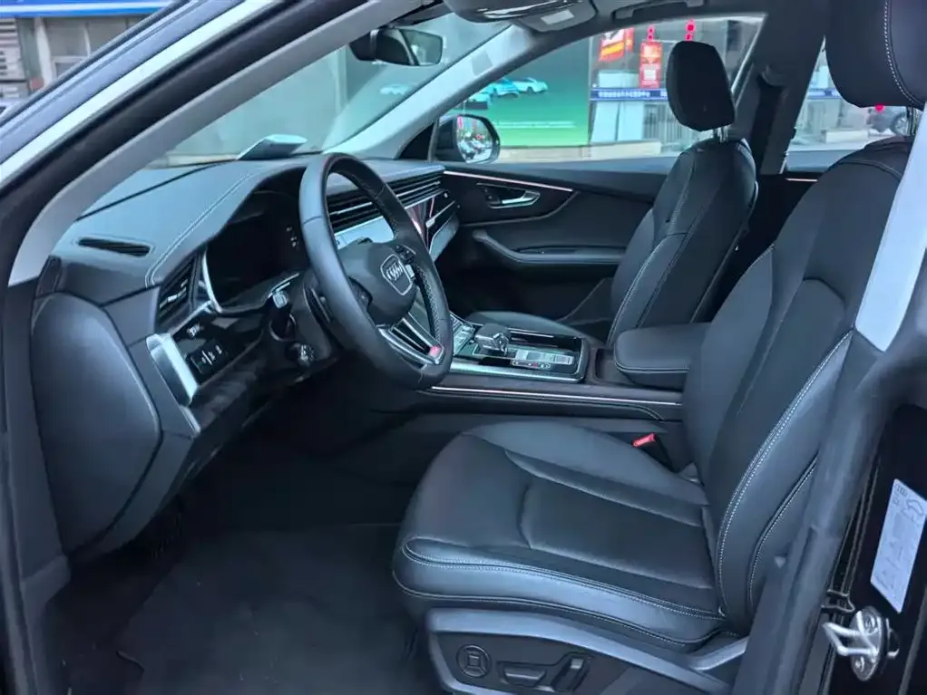 Audi Q8 2025 из CN, фото 6