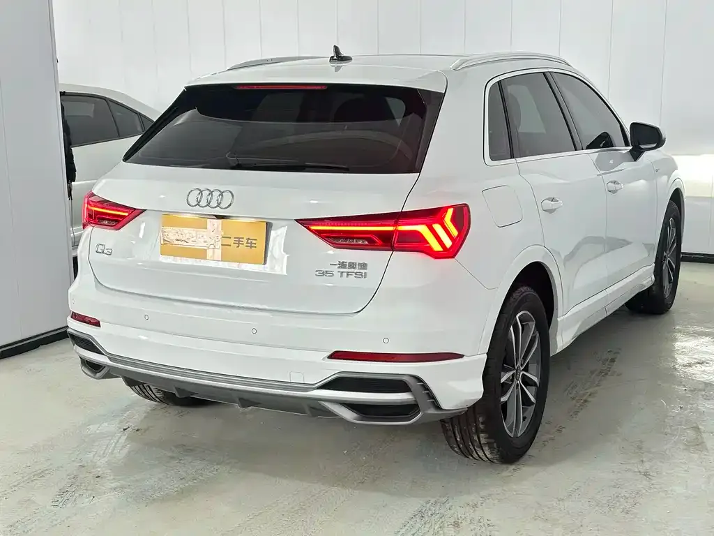 Audi Q3 2023 из CN, фото 6
