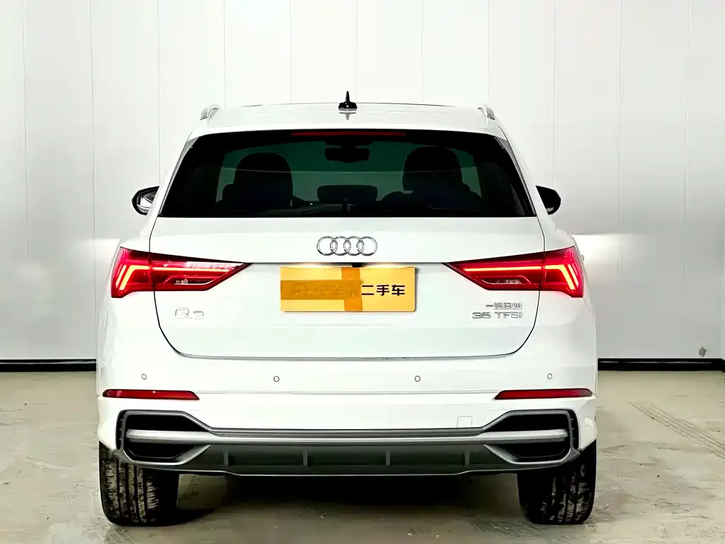 Audi Q3 2023 из CN, фото 9