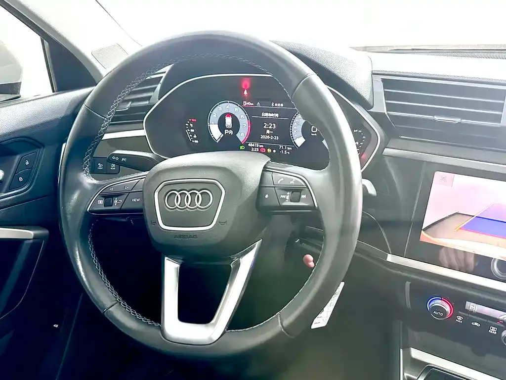 Audi Q3 2023 из CN, фото 2