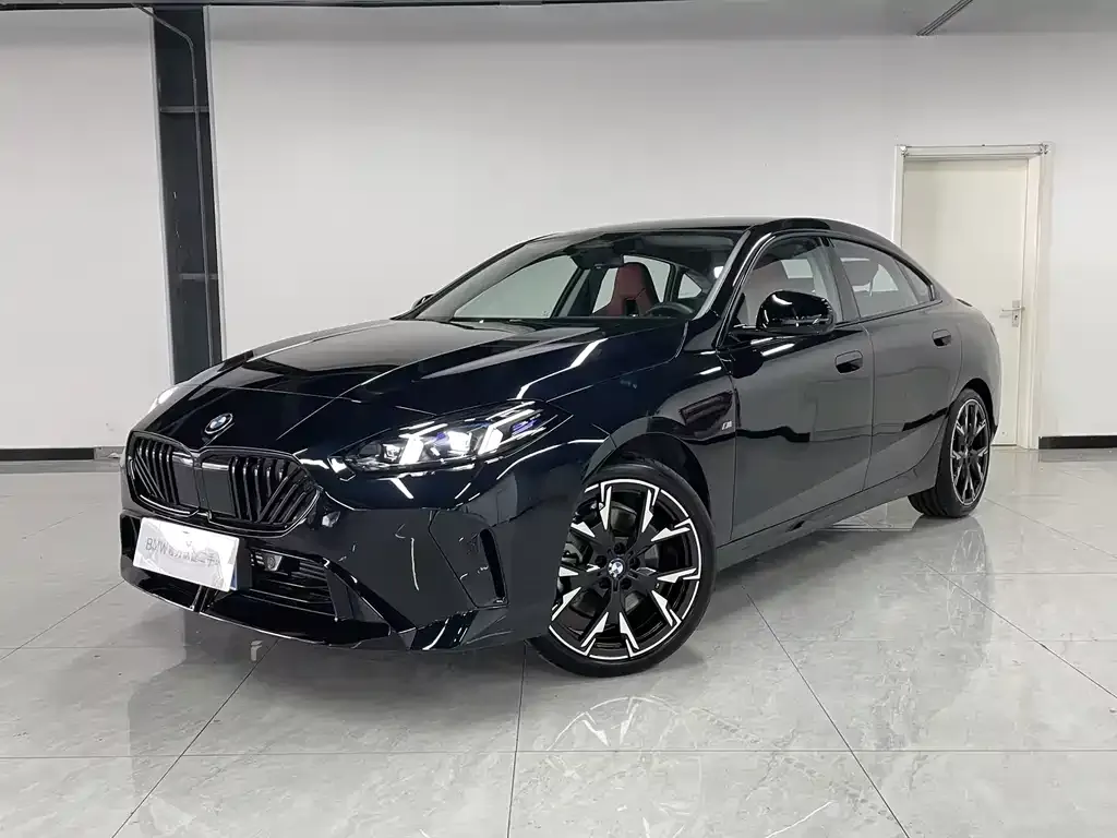 BMW 2 Series 2025 из CN, фото 1
