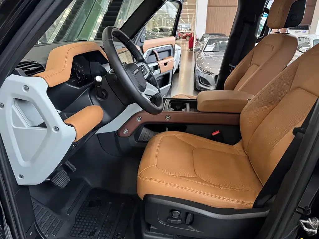 Land Rover Defender — фото 9