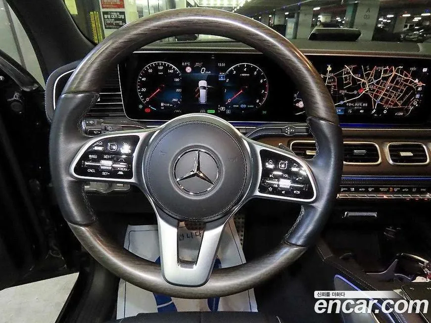 Mercedes-Benz GLS-Class — фото 7