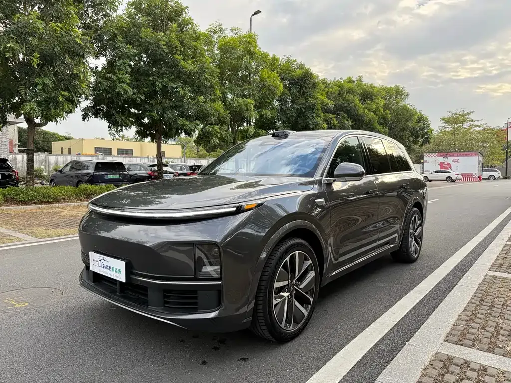 Li Auto L8 2024 из CN, фото 1