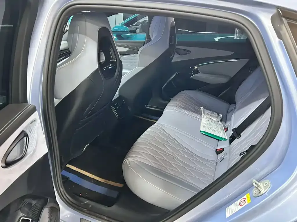 BYD Seal — фото 2